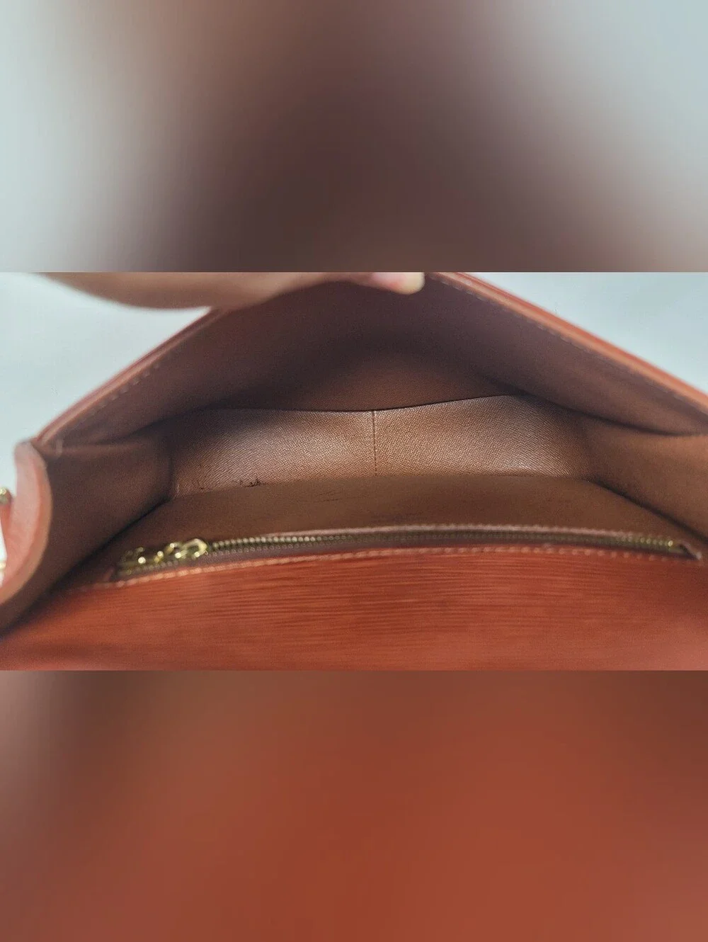 Louis Vuitton louis vuitton classic saint